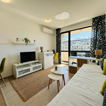 U Dacha 40 Cozi Studio * Слънчев бряг
